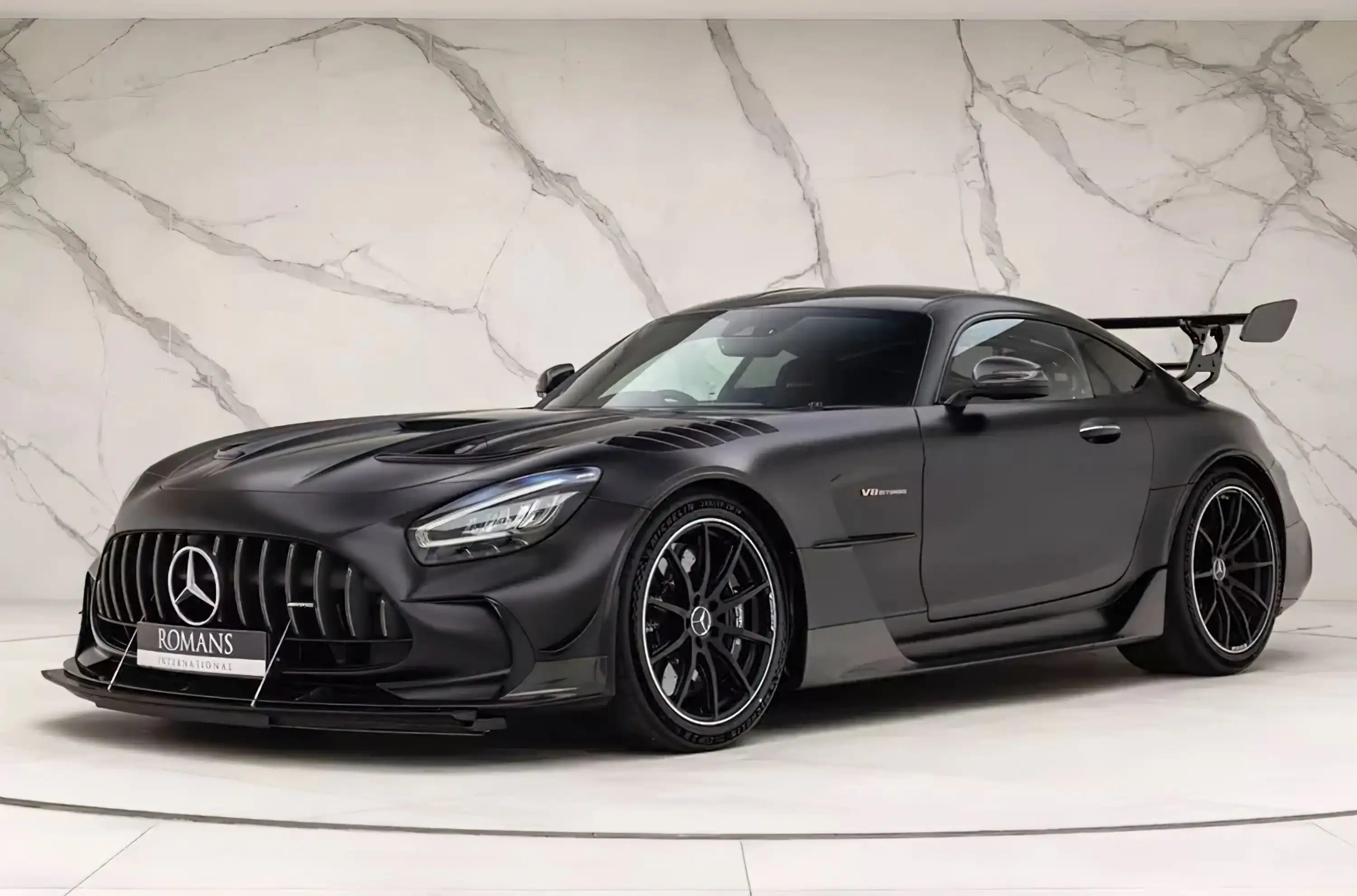 Купить Мерседес Бенц Amg Gt